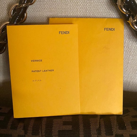 👜EXCLUSIVE SALE - FENDI Zucca Chain - Shoulder Bag -  Excellent Condition👜 - Picture 4 of 11
